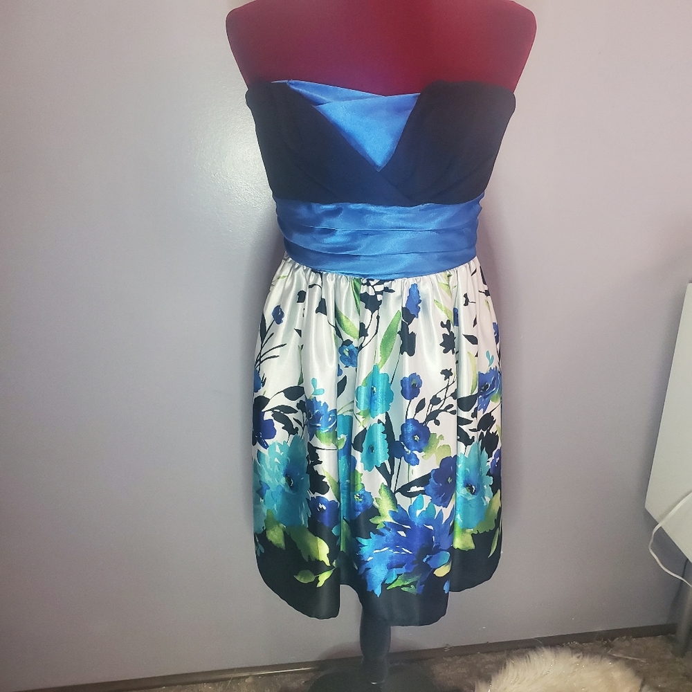 Trixxi semi formal strapless floral dress